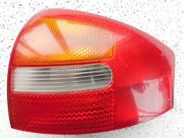 Фонарь задний правый 4B5 945 096C   Audi A6