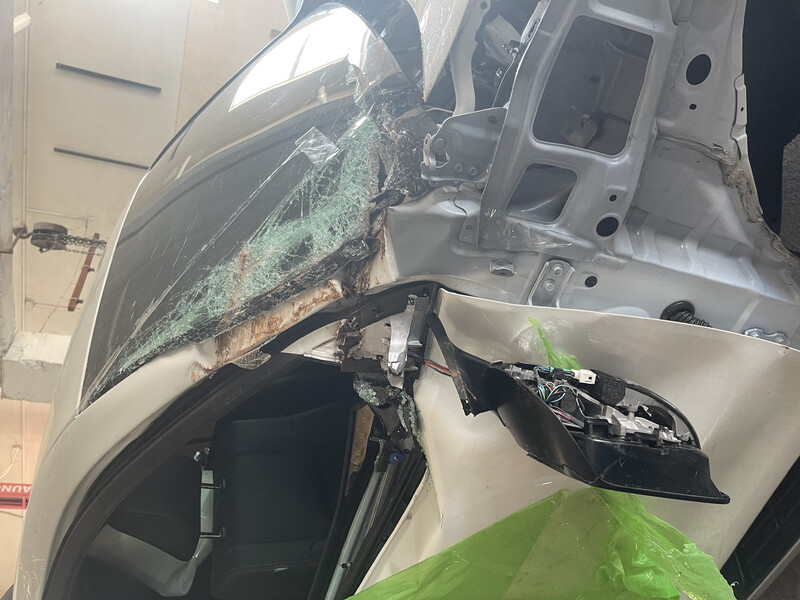 Передняя стойка кузова Toyota Land Cruiser Prado  2022 2.8 Дизель Чернигов