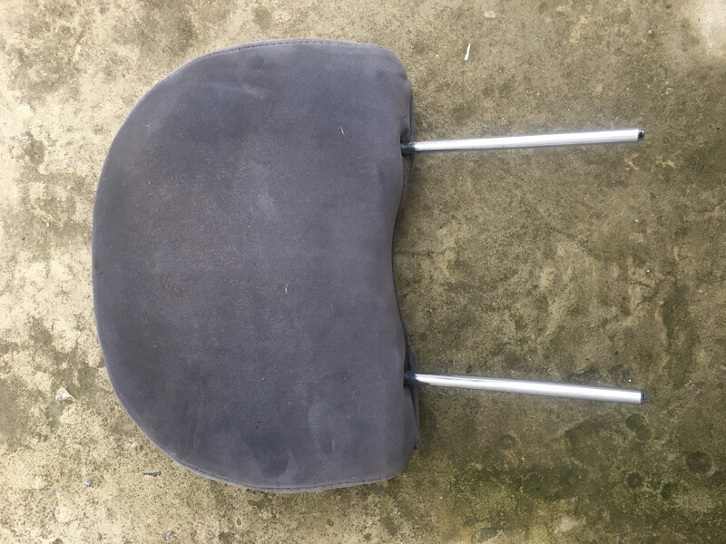 Подголовник полукруг с 4х4 или пассажира Hyundai H200  2002 универсал 2.5 Дизель Запорожье