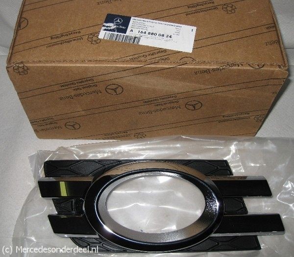 Накладка противотуманной фары правая Mercedes-Benz GL-Сlass X164  2008 4.5 Дизель Киев