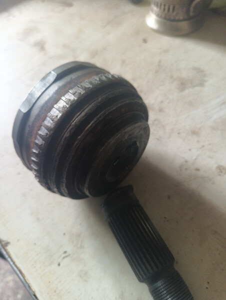 Штрус Honda CR-V 1998 г.  2.0 л бензин Черноморск