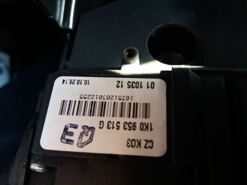 Переключатель поворотов подрулевой Skoda Octavia A5  2008 хэтчбек 1.6 Бензин Александрия