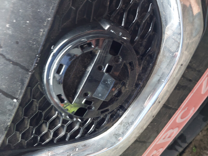 Значок в бампер Nissan Qashqai J11  2017 1.6 Дизель Ковель