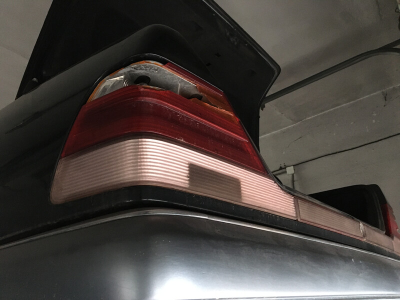 Задний левый плафон с желтым поворотником Mercedes-Benz S-Class 350 TD 1994 3.5 Дизель Коломыя