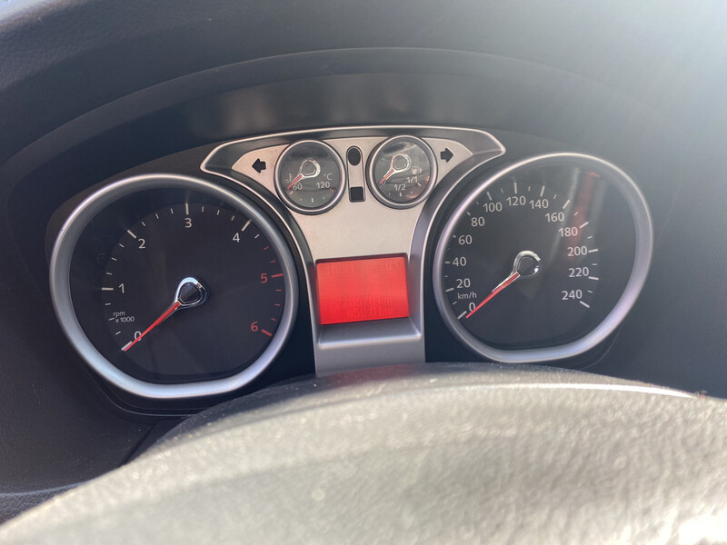 Щиток приладів 1602530   Ford Focus