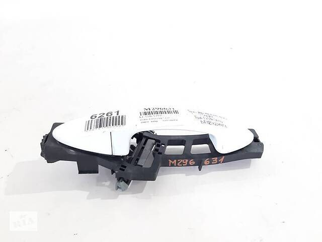 Передняя правая наружная ручка Ford Fiesta MK8  2018 0.1 Бензин Полтава
