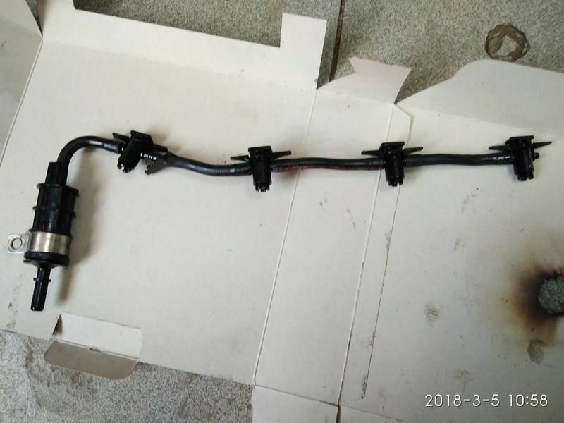 Паливна обратка Nissan Primastar  2007 2.0 Дизель 