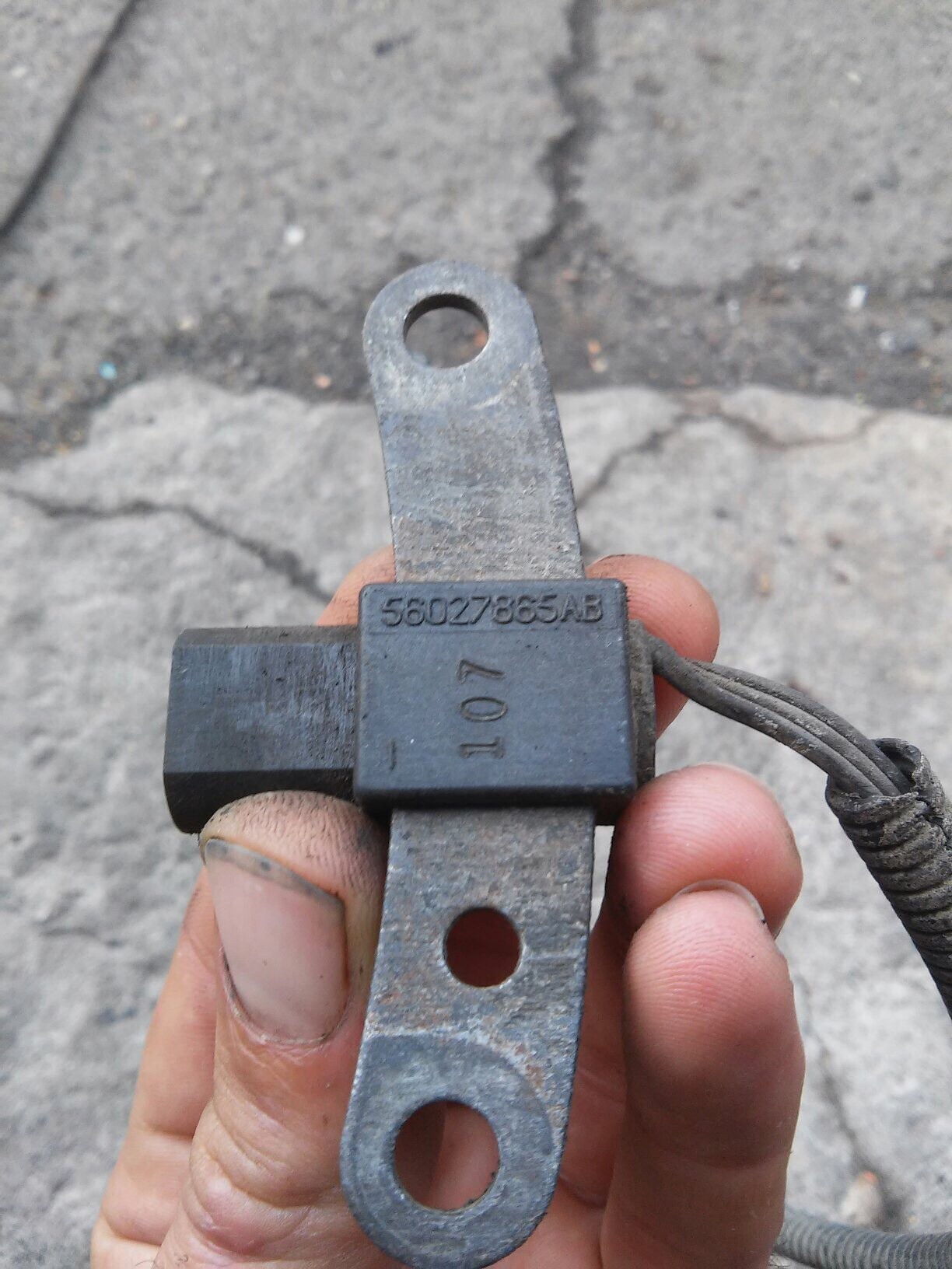 Датчик положения коленвала Jeep Wrangler  1994 4.0 Бензин Одесса