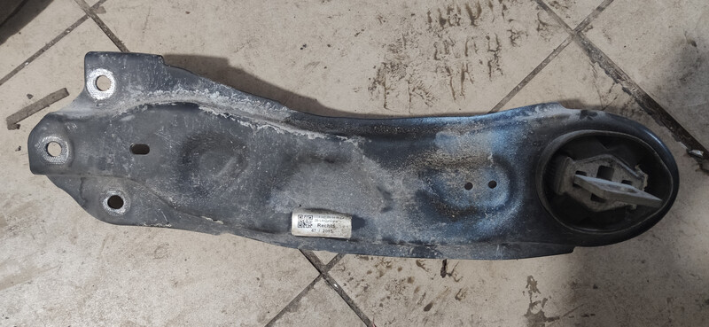 Рычаг задний правый продольный Mercedes-Benz GLA-Class  2016 універсал 2.0 Бензин 