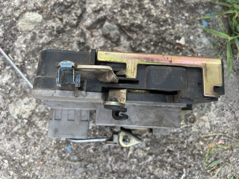 Дверной замок Citroen Berlingo  2003 1.9 Дизель 