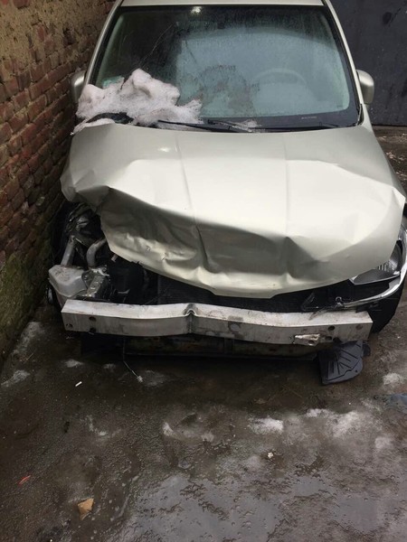 Капот,  бампер,  фари,  праве крило і решта Nissan Tiida C11  2007 хетчбек 1.6 Бензин 