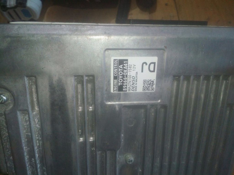 Електронний блок керування двигуном 89666-OKA41   Toyota Hilux