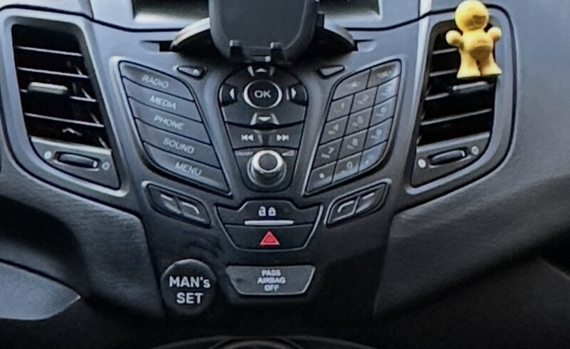 Рамка магнітоли Ford Fiesta MK7  2016 хетчбек 1.6 Бензин Київ