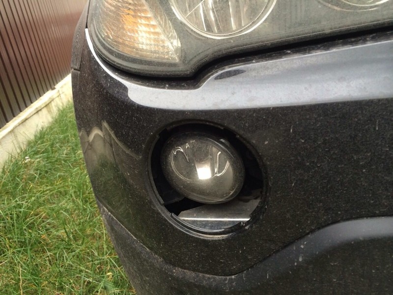 Накладка под противотуманку BMW X3 E86  2008 2.0 Дизель 