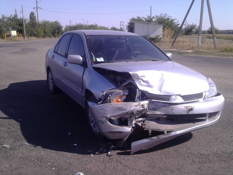 Бампер передний Mitsubishi Lancer  2008 1.6 Бензин Винница