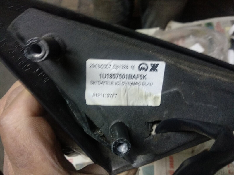 Боковое зеркало заднего вида 1U1857501BAF5K   Skoda Octavia Tour