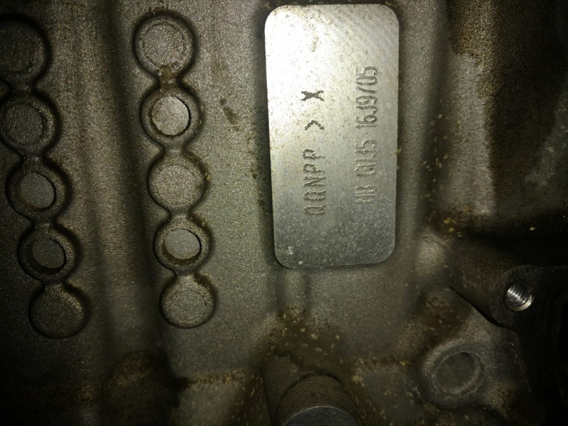 Головка двигателя Peugeot 308 хэтчбек 2010 г.  1.6 л бензин Ровно