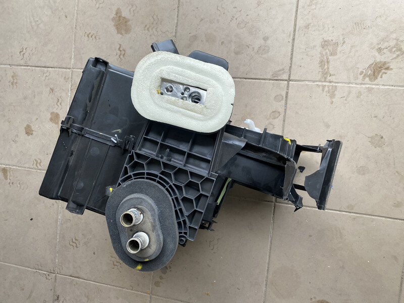 Корпус пічки взборі Renault Duster 2020 г.  1.5 л дизель Городенка