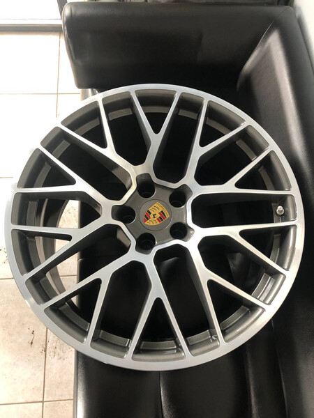 Комплект оригінальних легкосплавних дисків r20 Porsche Macan  2016 3.0 Бензин 