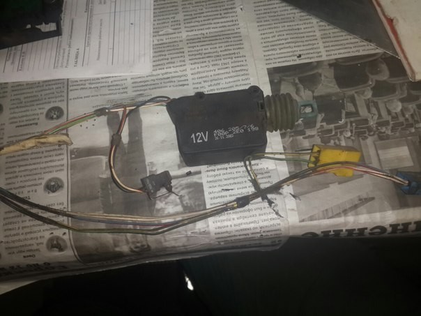 Центральный замок багажника Mercedes-Benz Sprinter  2004 2.7 Дизель Кременчуг