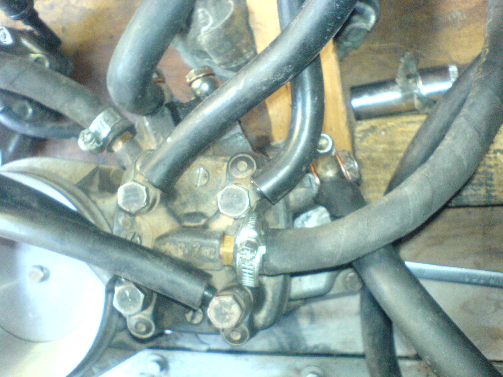 Топливный распределитель Volvo 740 GLE 1984 2.3 Бензин 