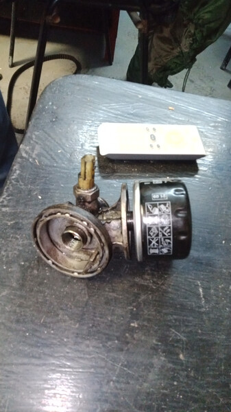 Кронштейн масляного фільтра Renault Megane 3  2014 хетчбек 1.5 Дизель 