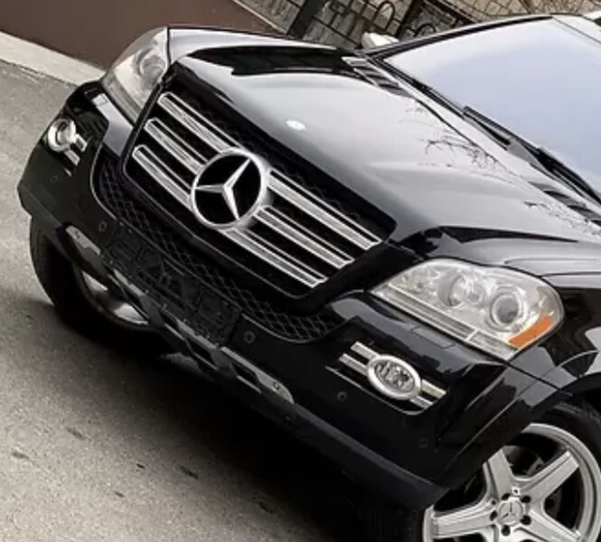 Бампер передний с решёткой Mercedes-Benz GL-Class X164  2008 5.5 Бензин Луцк