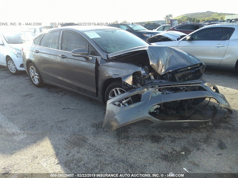 Бампер передний Ford Fusion 2013 г.  2.5 л бензин Киев