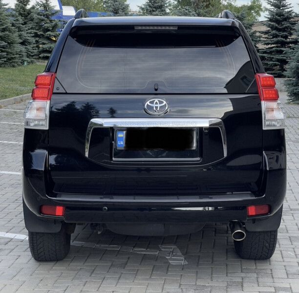 Задний бампер Toyota Land Cruiser Prado 150  2011 3.0 Дизель Радомышль
