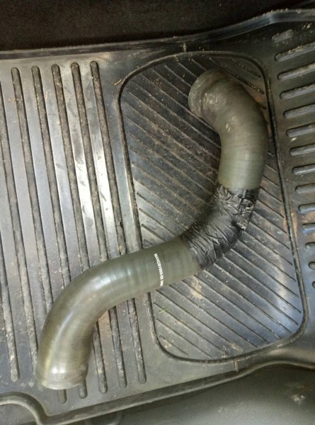 Патрубок Renault Scenic 2 2006 р.  1.5 л дизель Львів