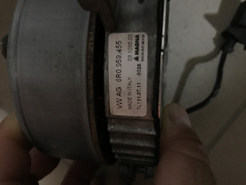 Вентилятор радиатора Volkswagen Polo 5 хэтчбек 2011 г.  1.2 л дизель Ровно