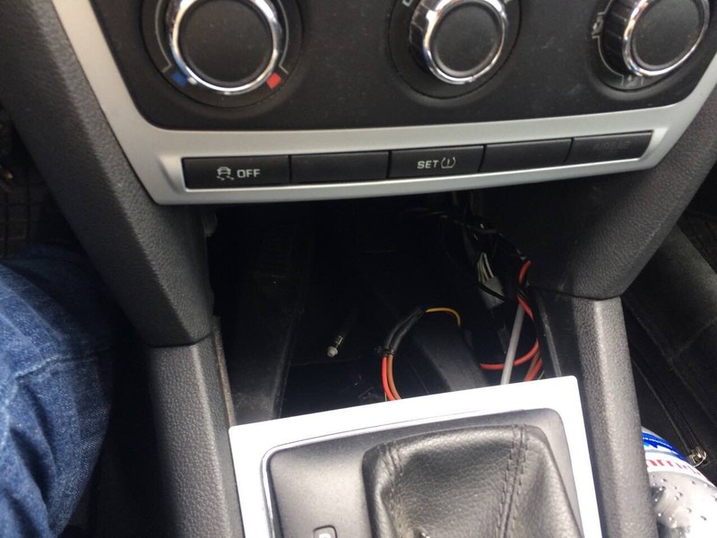 Пепельница Skoda Octavia универсал 2011 г.  2.0 л дизель Одесса