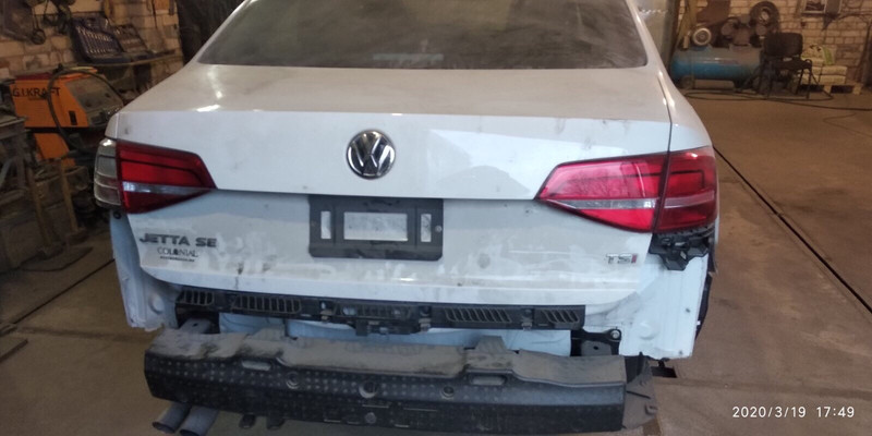 Фонарь задний левый наружный 5C6945095F   Volkswagen Jetta