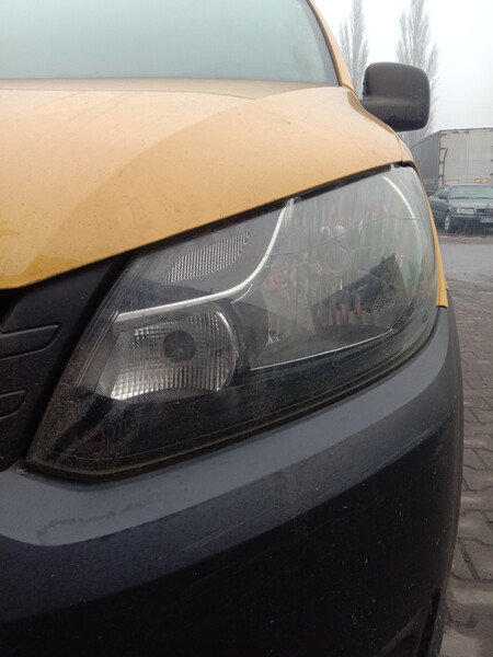 Фара передня права Volkswagen Caddy 3  2012 2.0 Дизель 