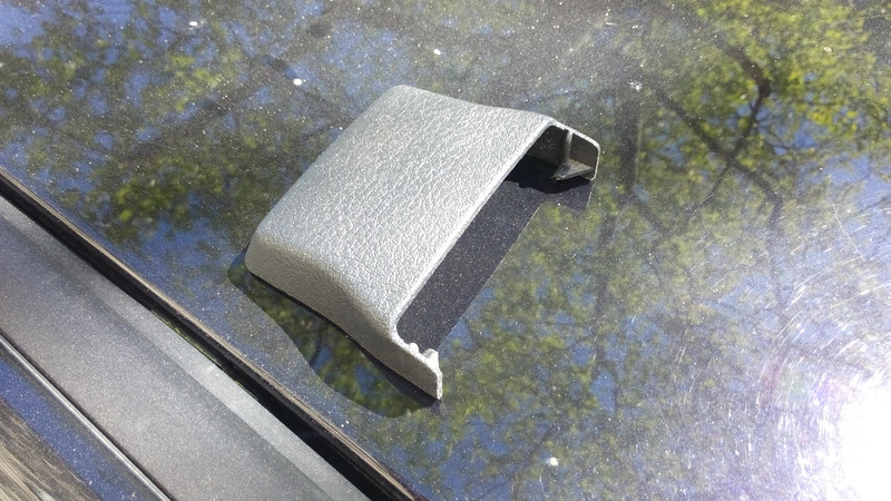 Заглушка переднего сидения Mitsubishi Lancer 9  2004 1.6 Бензин Одеса