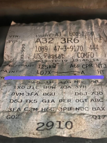 Капот в колір Volkswagen Passat B7  2012 2.0 Бензин Луцк