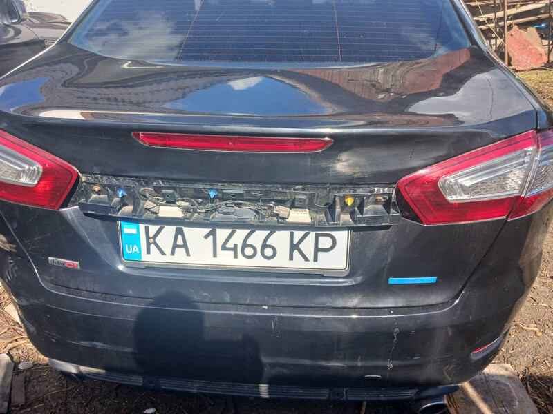 Кронштейн под планка под номером Ford Mondeo 4  2012 2.0 Бензин 