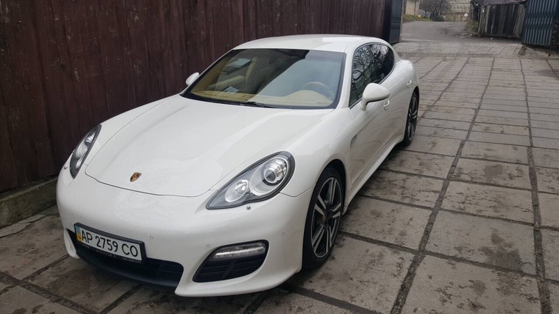 Бампер Porsche Panamera 2013 р.  4.8 л бензин Львів