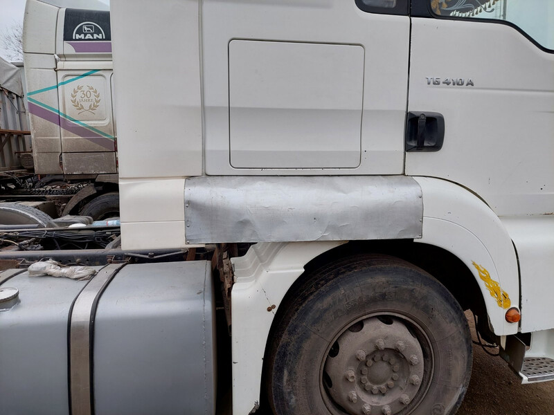 Крыло верхнее MAN TGA  2002 Миколаїв