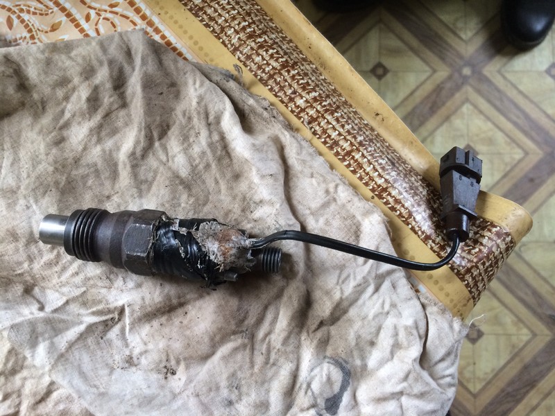 Форсунка управляемая Nissan Terrano  1998 2.7 Дизель Одесса