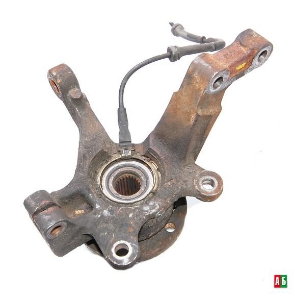 Поворотний кулак Nissan Micra  2003 1.2 Бензин 