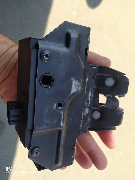 Замок багажника Opel Vectra С 2008 1.6 Бензин 