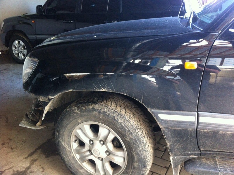 Крыло правое Toyota Land Cruiser 100 2004 р.  4.7 л бензин Новомосковськ