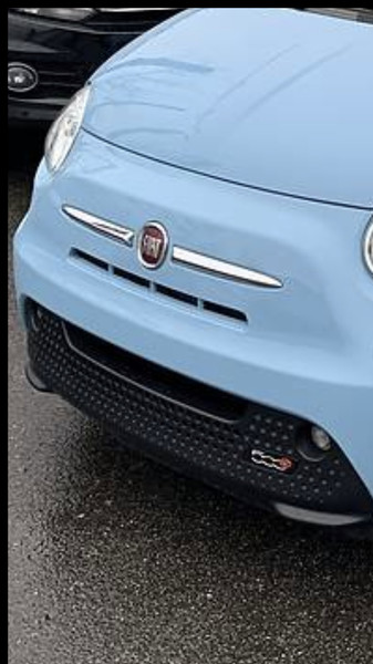 Фірмовий знак fiat з молдингами Fiat 500  2016 хетчбек  Электро 