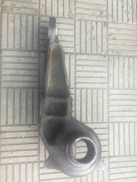 Кранштейн крепления задней балки Renault Kangoo  2006 1.5 Дизель Михайловка