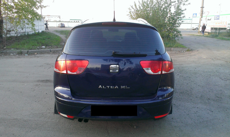 Крышка багажника со стеклом Seat Altea XL  2008 универсал 2.0 Бензин Киев