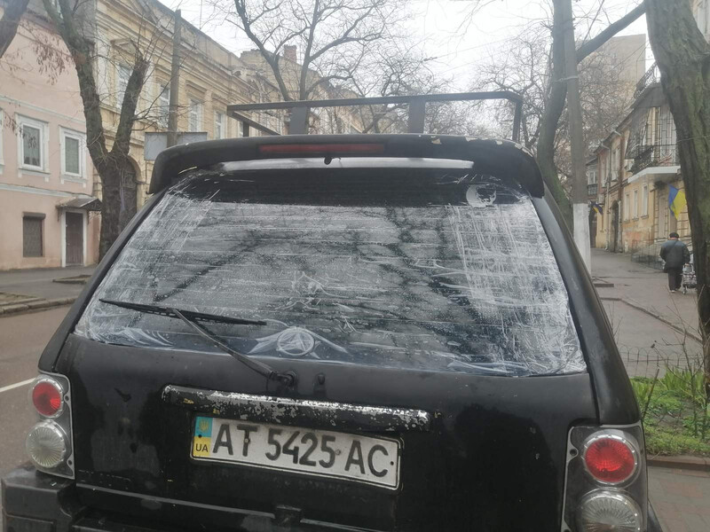 Стекло заднее ZXAuto Admiral 2005 г.  2.2 л бензин