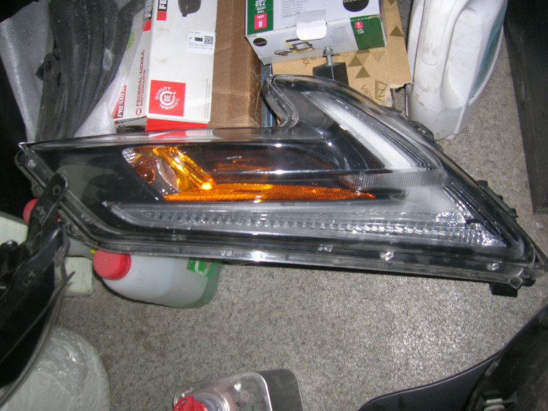 Фара лев и прав Nissan Juke  2015 2.0 Бензин 