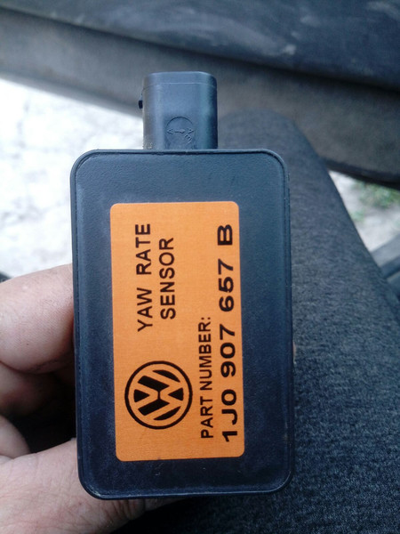 Датчик скорости поворота руля Volkswagen Bora  2003 2.0 Бензин Харків