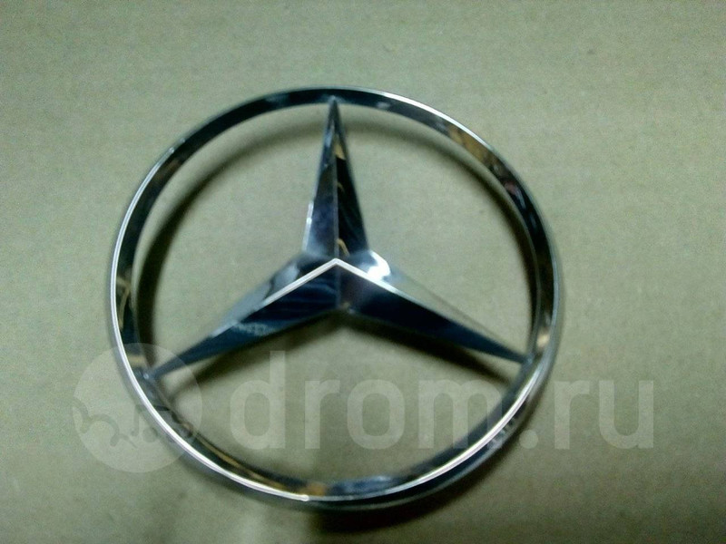 Эмблема крышки багажника Mercedes-Benz C-Class  2009 3.0 Бензин Одесса